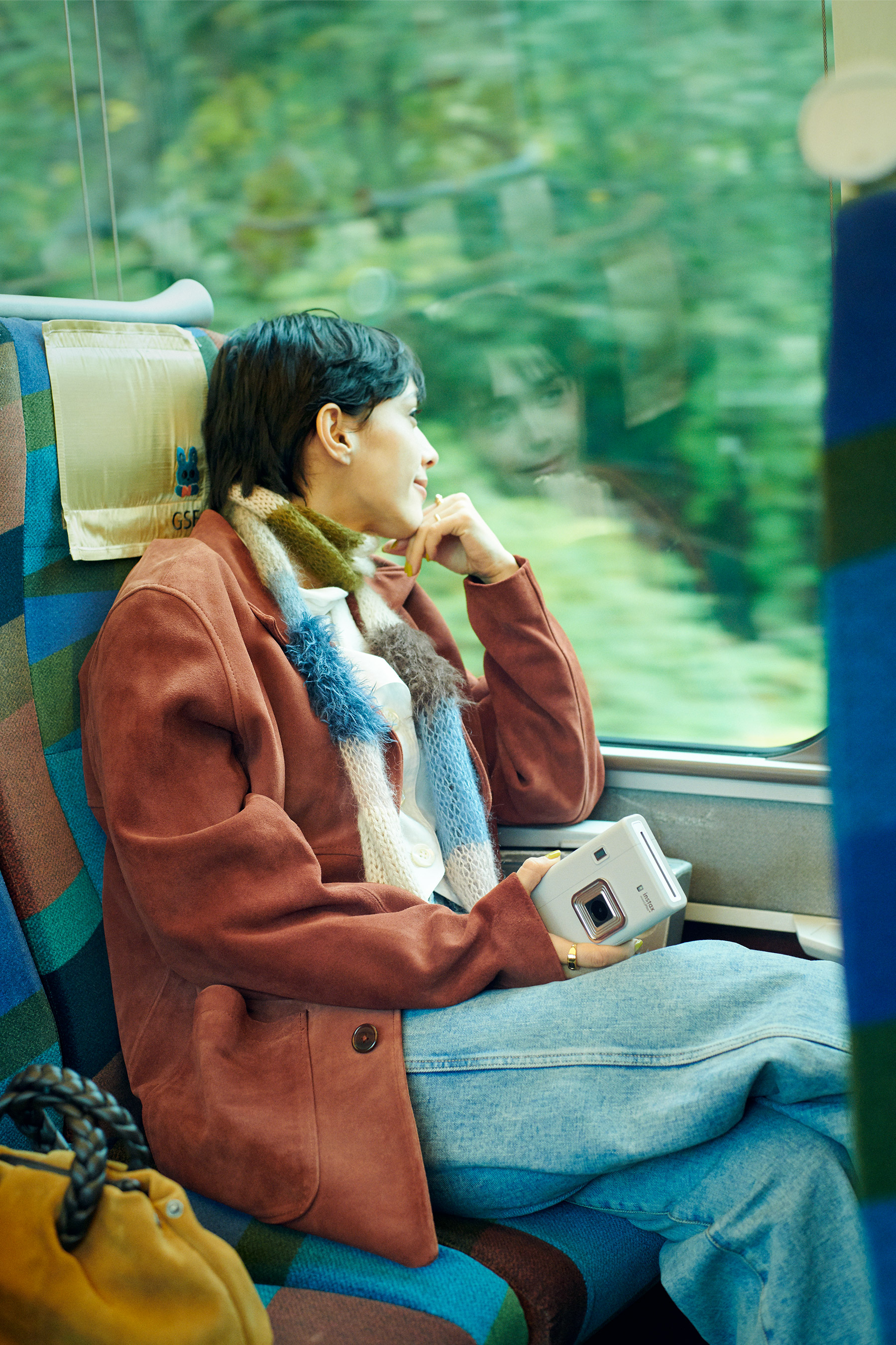 写真: 特急ロマンスカーとinstax mini LiPlay+<sup>&trade;</sup>