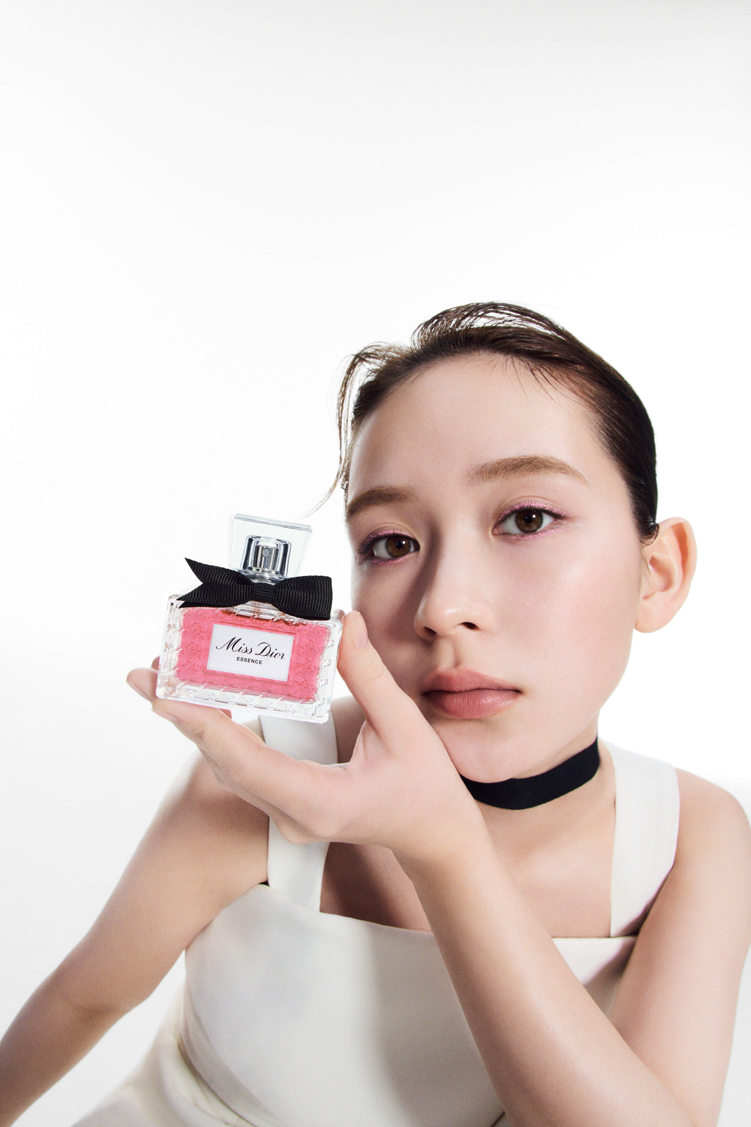 ミス ディオール エッセンス 30ml ¥15,840／パルファン・クリスチャン・ディオール