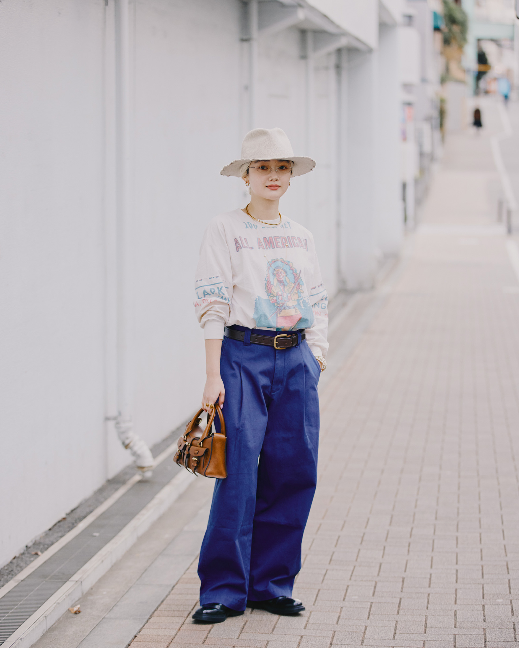 写真: ヴィンテージライクな風合いが生まれるコットンキャンバス バレルパンツに惹かれた柳瀬さん_1