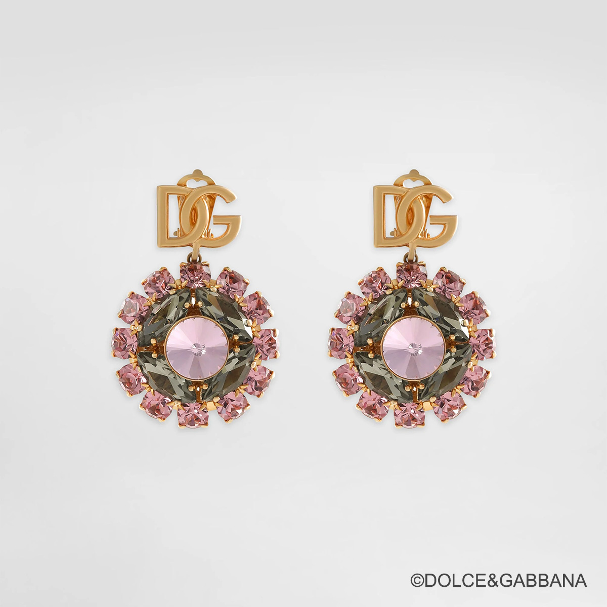 写真：Re edition clip earrings