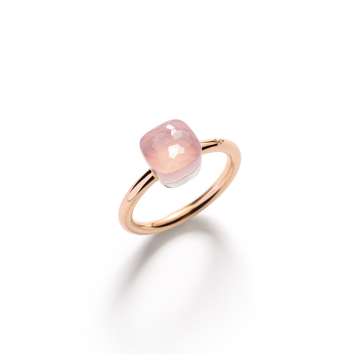 写真：「ヌード」リング